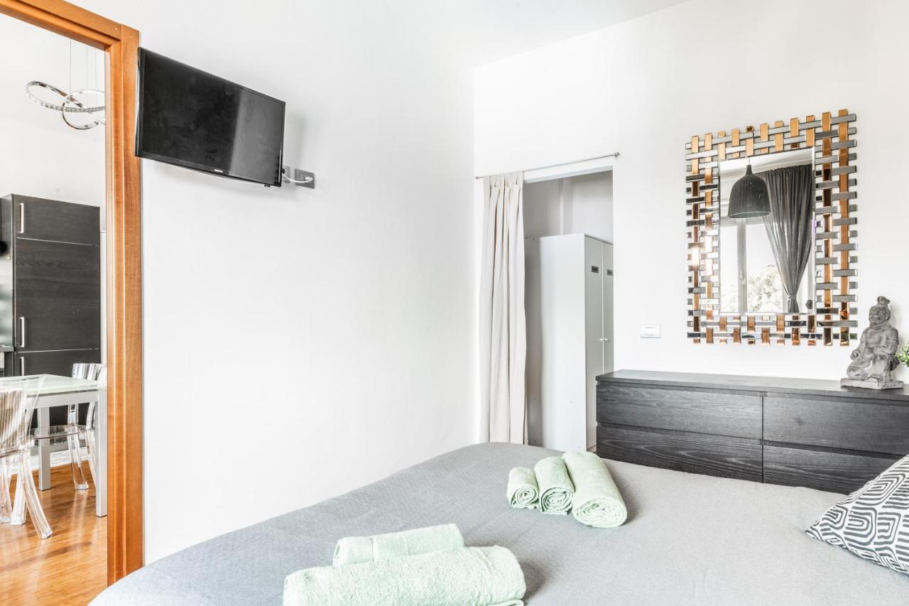 'Tribal House' Sansiro-Rhofiera-Duomo Apartment Milan Exterior photo