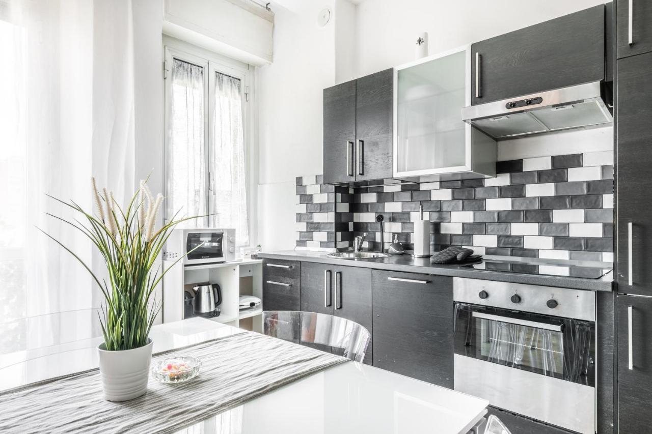 'Tribal House' Sansiro-Rhofiera-Duomo Apartment Milan Exterior photo